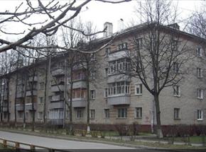 3 комнатная квартира  в кирпичном доме Обнинск Жолио-Кюри 2