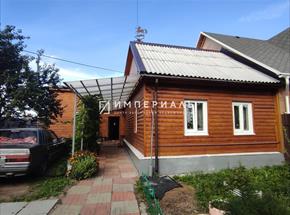 Продается одноэтажный обжитой дуплекс (половина дома) со всеми коммуникациями в черте города Обнинска.  